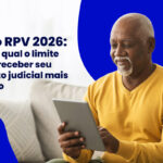 Homem idoso usando tablet com título TETO RPV 2026